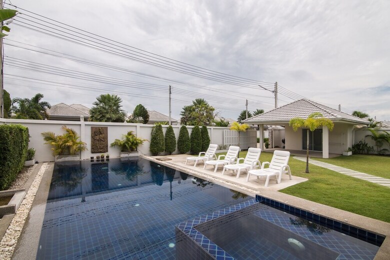 Private  4 Bedroom Pool Villa L28