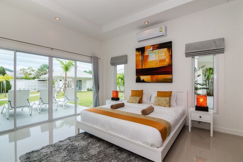Private  4 Bedroom Pool Villa L28