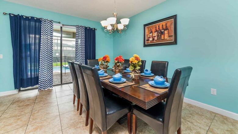 Champions Gate #1 - Luxurious 8 Bedroom Pool Villa With Theater