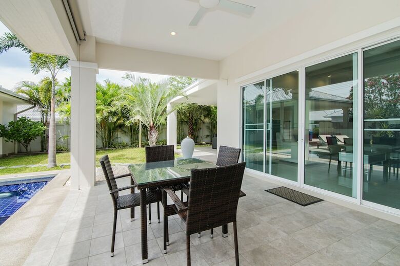 Hua Hin Pool Villa 3 Bedroom L53