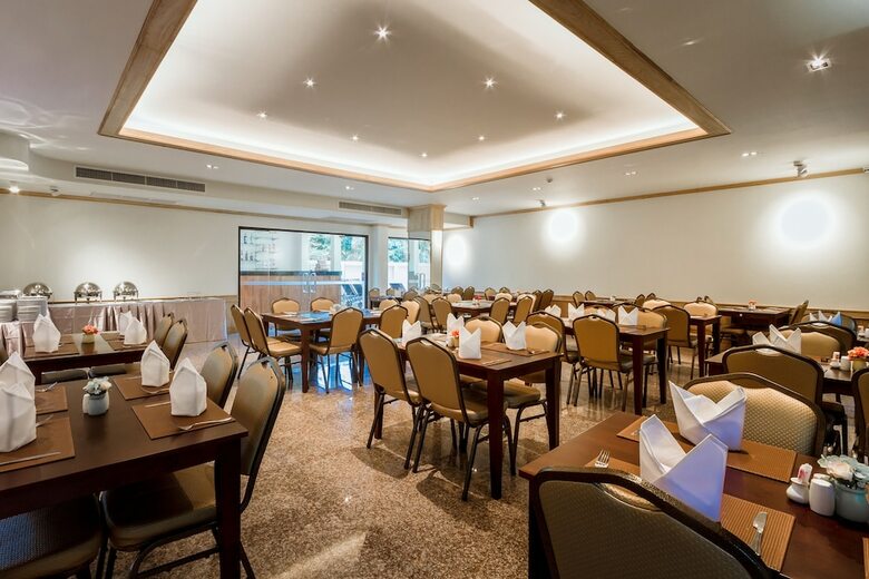 Airport Beach Hotel Phuket