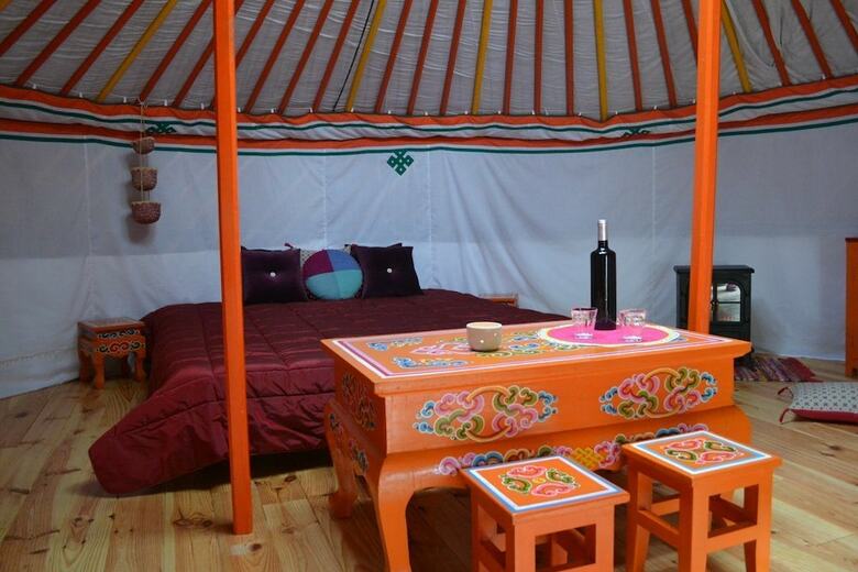 Camping Domaine Provencal - Yourtes