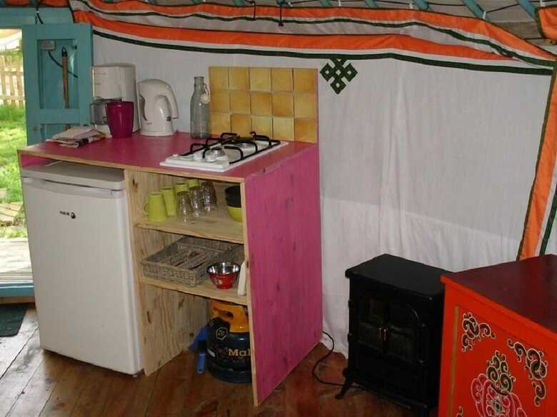 Camping Domaine Provencal - Yourtes