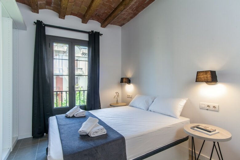 Aparteasy Deluxe Apartments