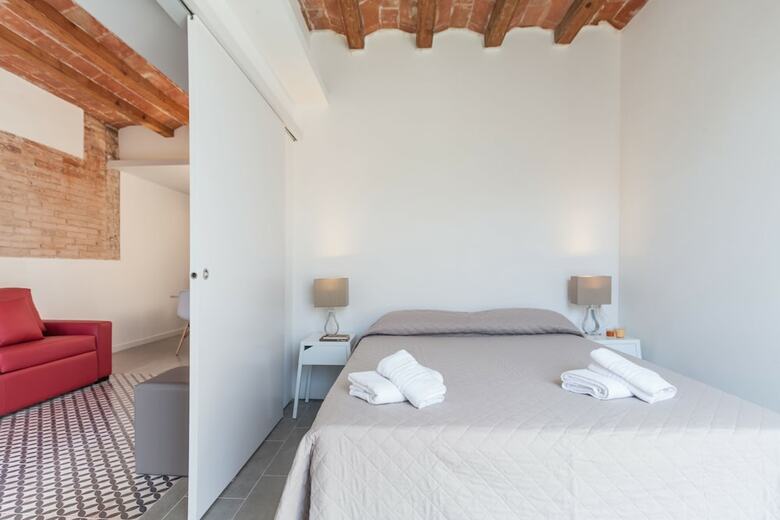 Aparteasy Deluxe Apartments