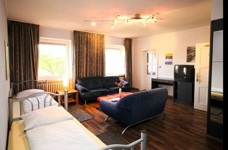 Bed & Breakfast Nordseehostel Am Bahnhof
