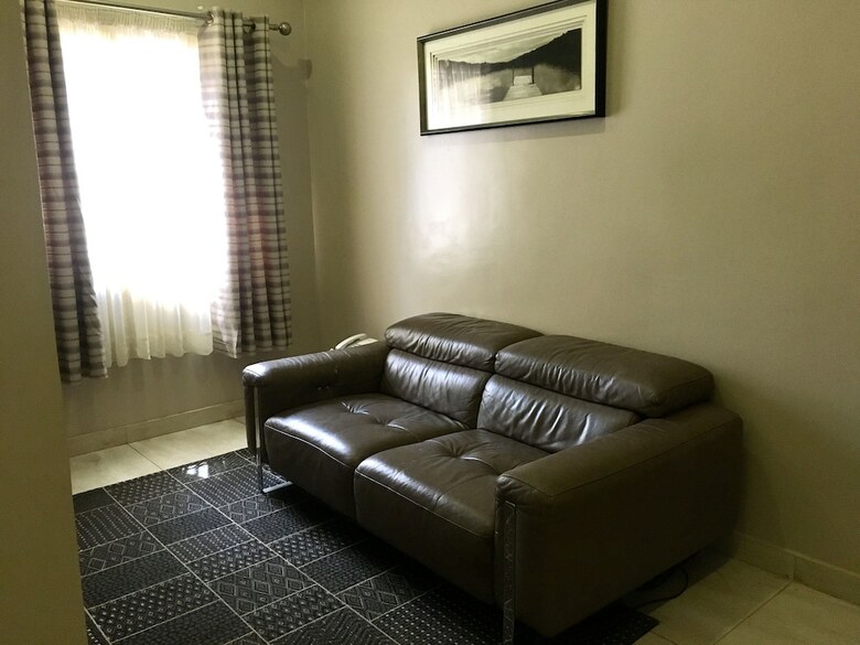 House 56 Hotel And Suites