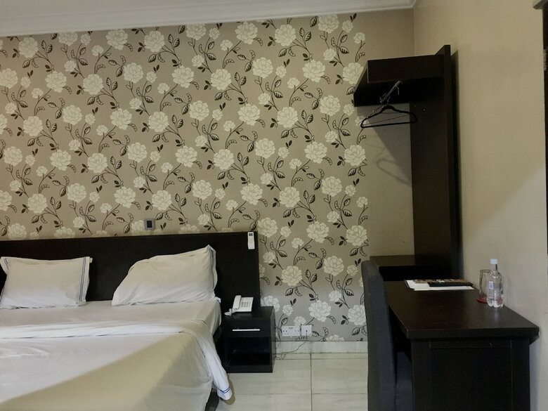 House 56 Hotel And Suites