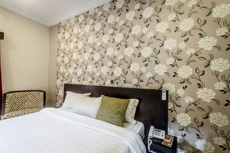 House 56 Hotel And Suites