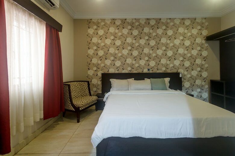 House 56 Hotel And Suites