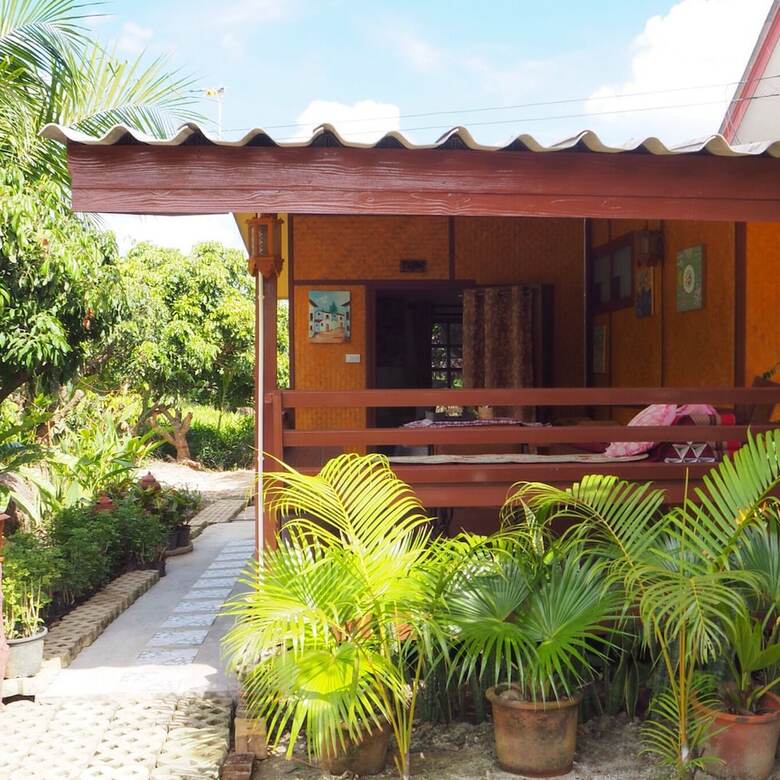 Hotel Bansuan Thanormpat Resort