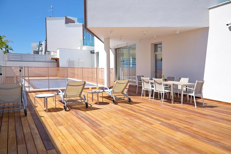 Sunrise Seaview Villas