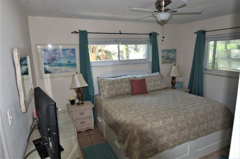 Oasis At John's Pass Madeira Beach