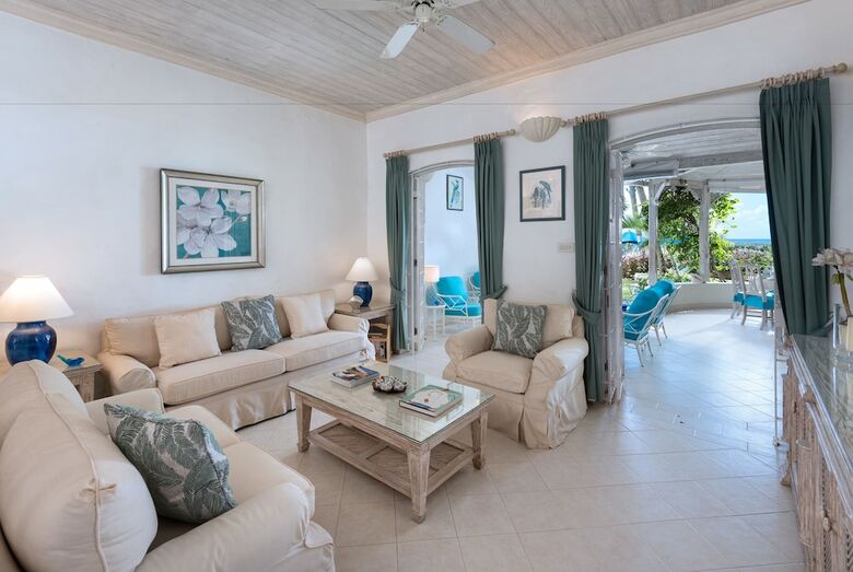 Villa Emerald Beach 1 Solandra By Altman