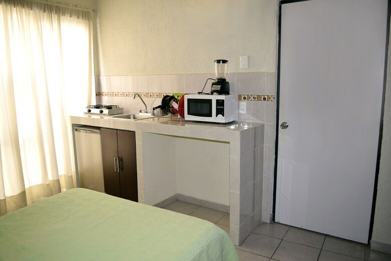 Hotel Amueblados Bugambilias Poliforum