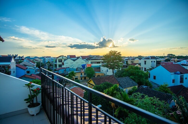 Bed & Breakfast D Central Homestay Hoi An
