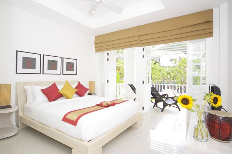 Ocean Breeze Apartment By Pips