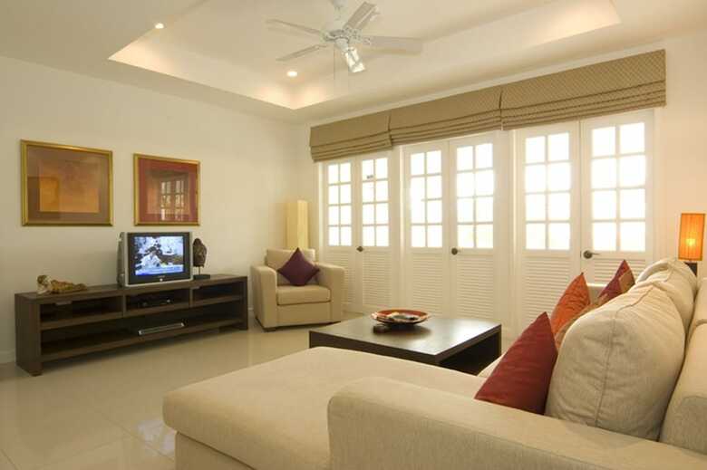 Ocean Breeze Apartment By Pips