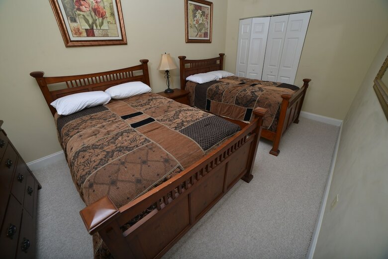 Hotel River Oaks Resort