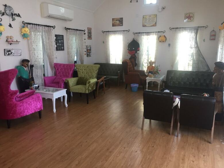 Hotel Tomangoh Vintage Resort