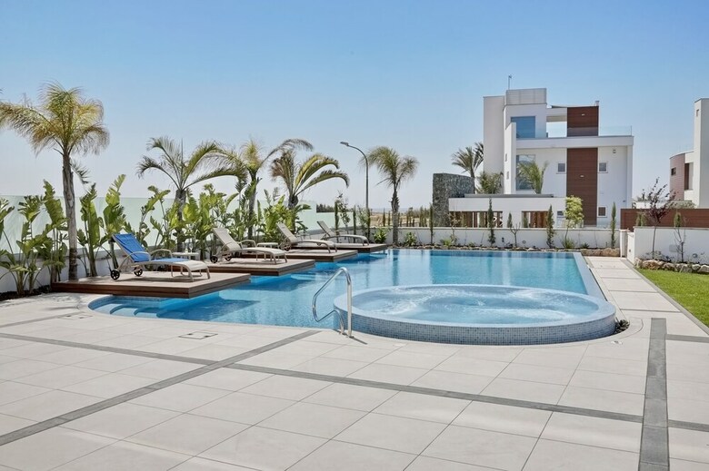 Vivo Mare 5 Bedroom Villas