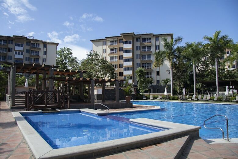 Costa Linda Condominiums