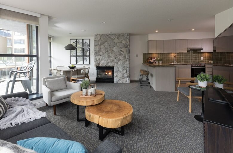 Hotel Crystal Lodge & Suites