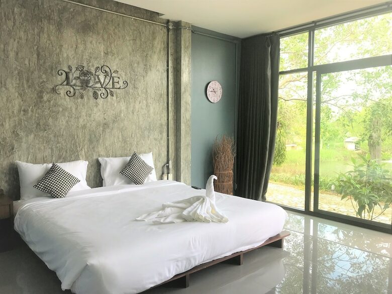Hotel Baannok Plaina Homestay