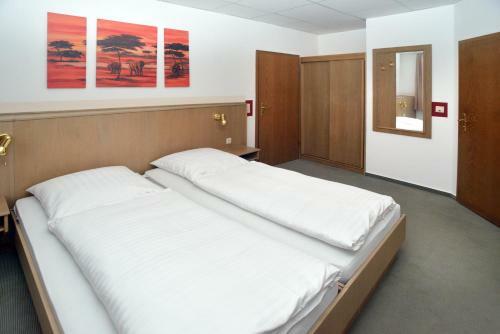 Hostel 1a Zimmer Frei