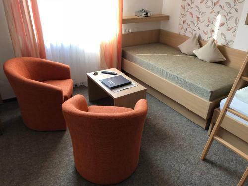 Hostal Gasthaus Pension Zur Linde