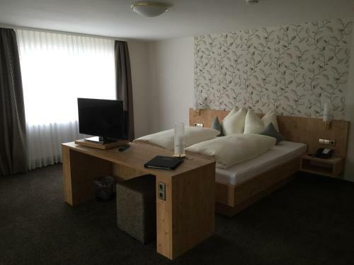 Hostal Gasthaus Pension Zur Linde