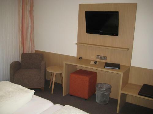 Hostal Gasthaus Pension Zur Linde