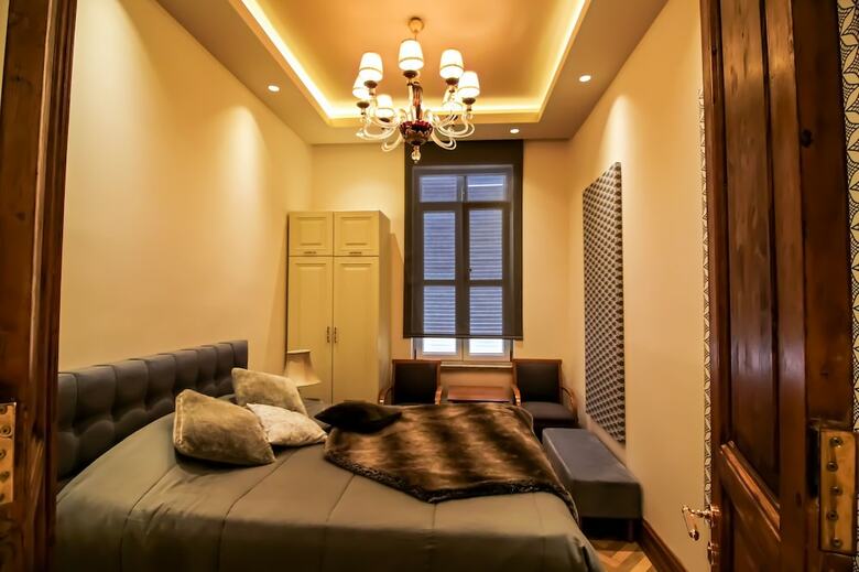 Maroon Residence