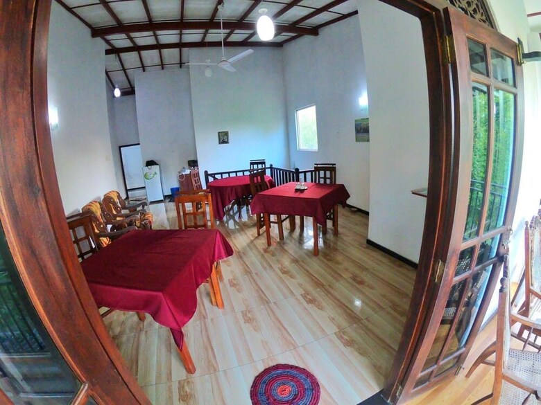 Hotel Homestay 24