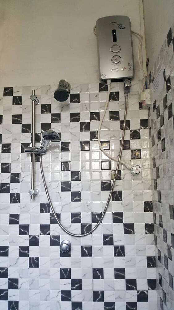 Hotel Homestay 24
