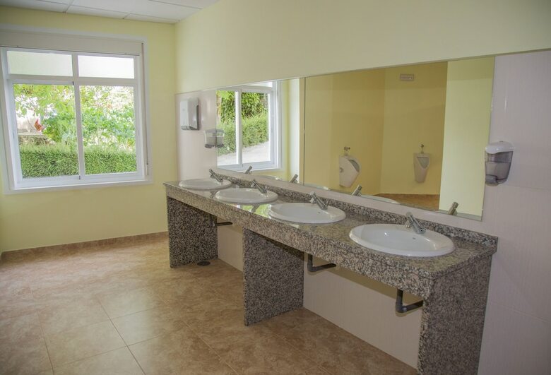 Hostal Albergue Montoto