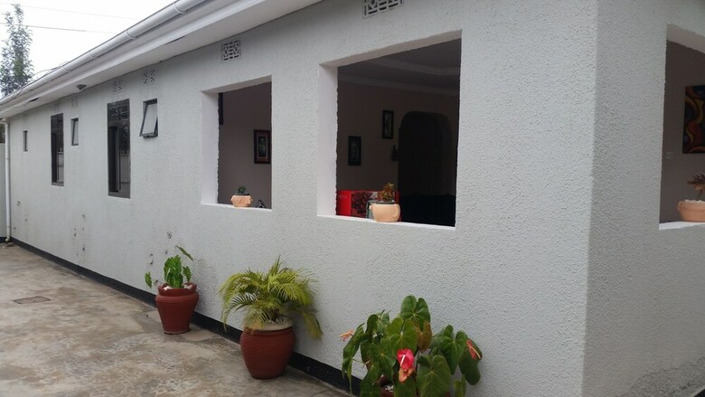 Hotel Raha Leo Inn