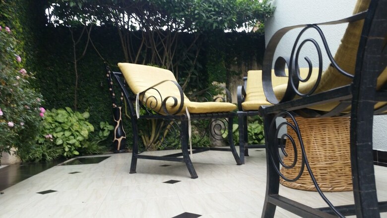 Hotel Raha Leo Inn