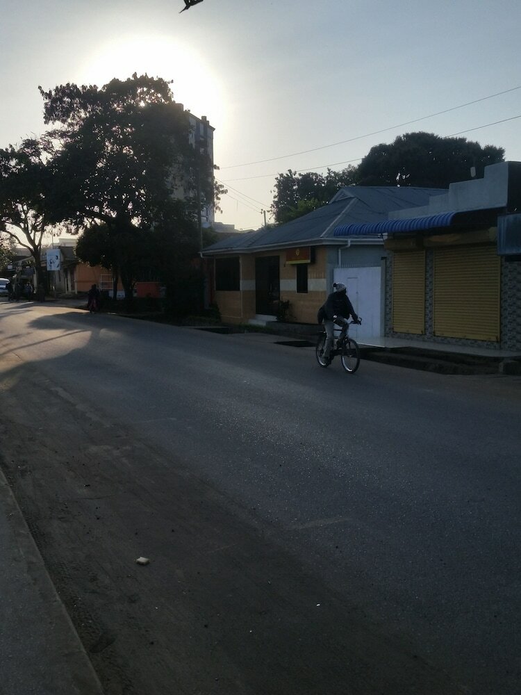 Hotel Raha Leo Inn