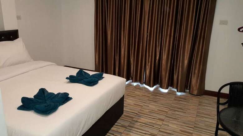 Hotel Neutron Bungalow