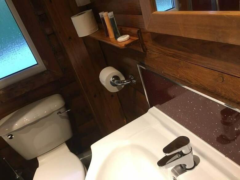 Cabana Pucks Glen Lodges