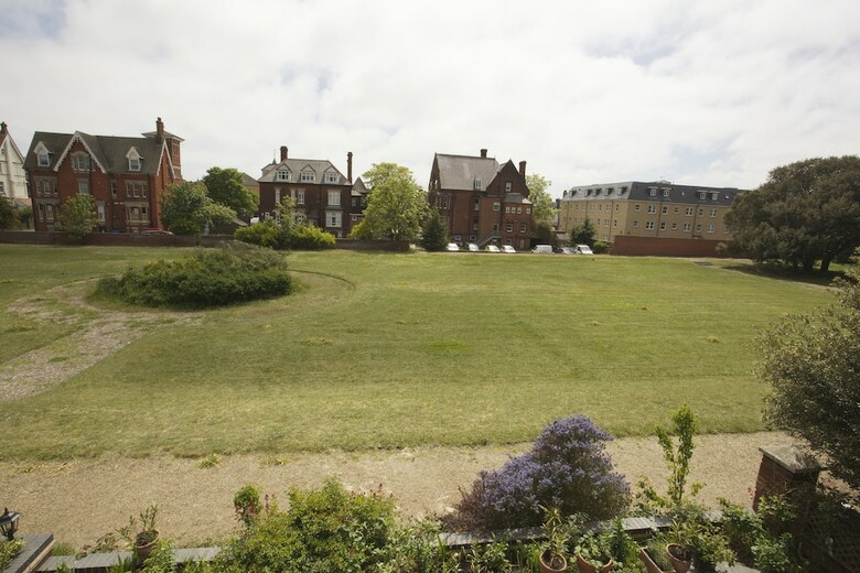 Hotel Barons Court