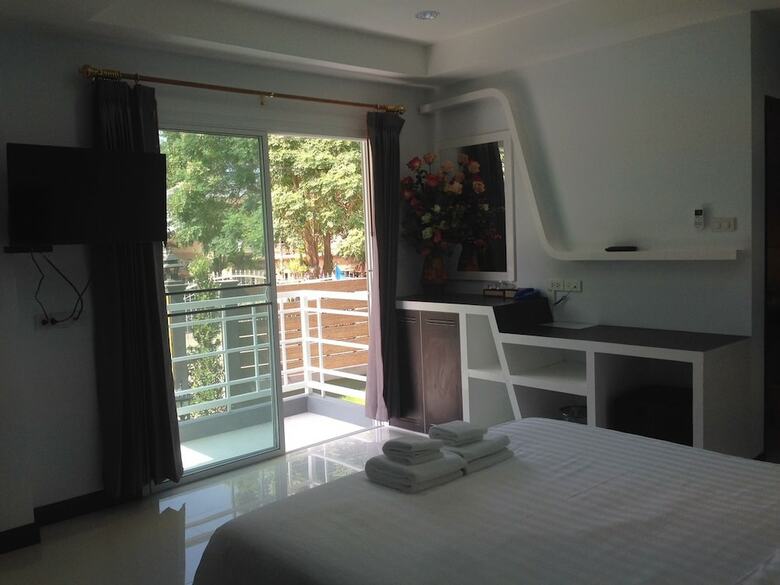 Praiyanan Place Hotel