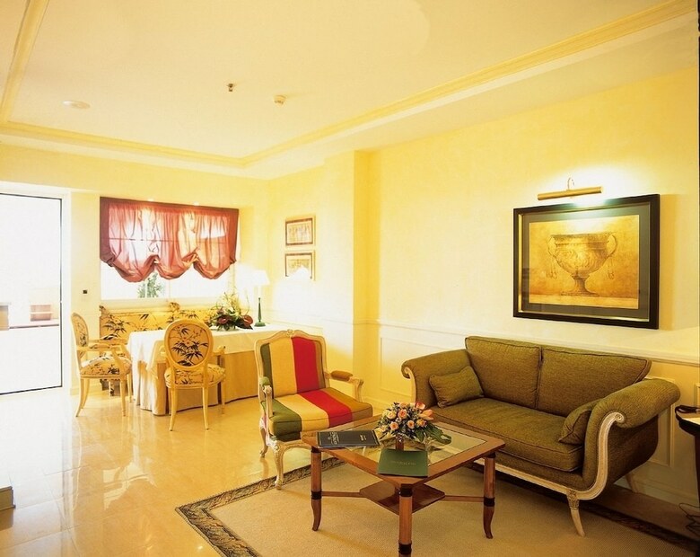 Apartamentos Livescape Guadalpin Marbella
