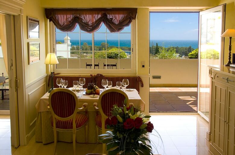 Apartamentos Livescape Guadalpin Marbella