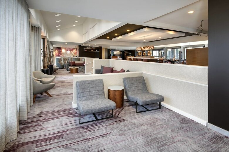 Hotel Courtyard By Marriott Savannah Midtown