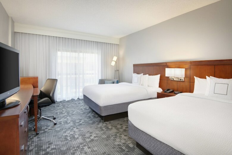 Hotel Courtyard By Marriott Savannah Midtown
