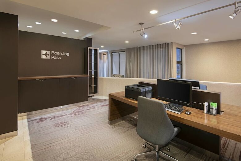 Hotel Courtyard By Marriott Savannah Midtown