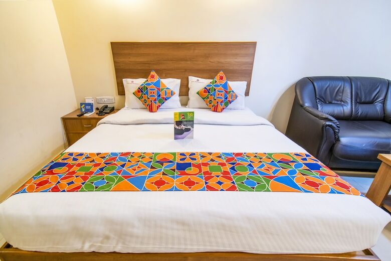 Fabhotel Jansi Deluxe Gandhipuram