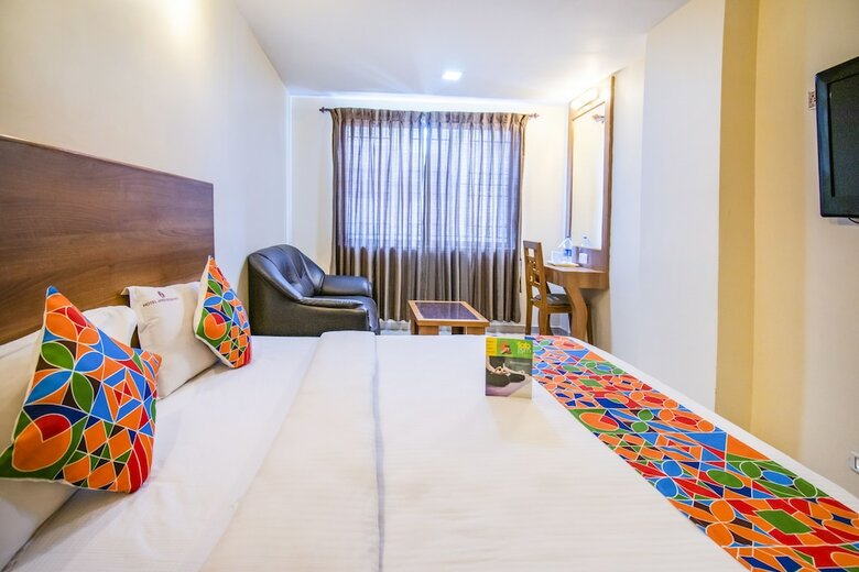 Fabhotel Jansi Deluxe Gandhipuram